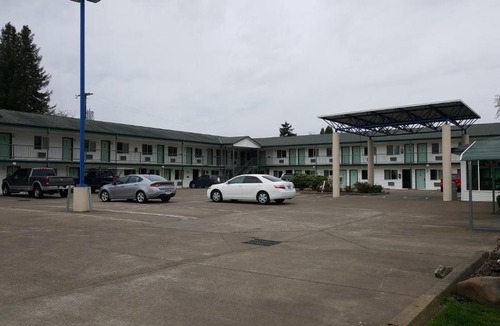 Albany Hotel | Motel 6 Albany, OR