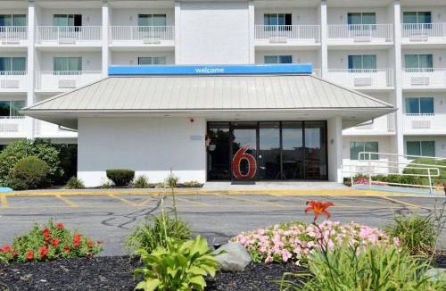 Danvers Hotel | Motel 6-Danvers, MA - Boston North