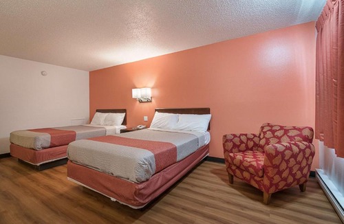 Saint Clair Hotel | Motel 6-Frackville, PA
