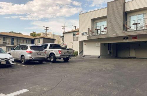 Citrus Grove Hotel | Motel 6 Glendale CA Pasadena Burbank Los Angeles