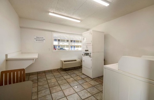 Grove City Hotel | Motel 6 Grove City, OH