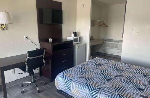 Hermiston Hotel | Motel 6 Hermiston, OR - Umatilla