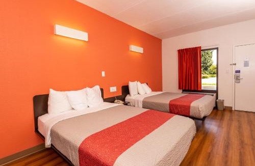 Kingsport Hotel | Motel 6-Kingsport, TN