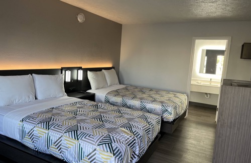 Lafayette Hotel | Motel 6 Lafayette, IN