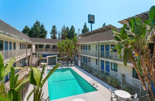 Merced Hotel | Motel 6-Merced, CA - North