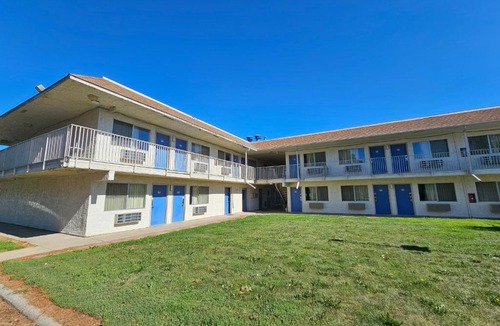 Mitchell Hotel | Motel 6-Mitchell, SD