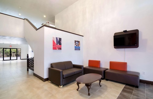Kreole Hotel | Motel 6 Moss Point, MS