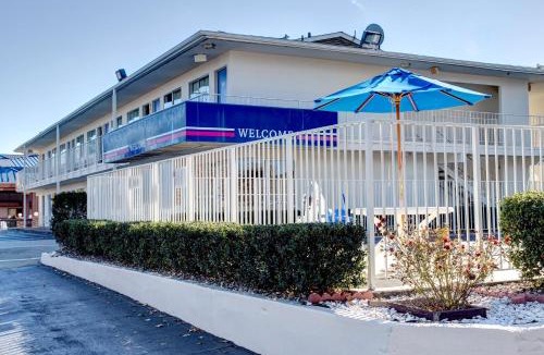 Murfreesboro Hotel | Motel 6-Murfreesboro, TN