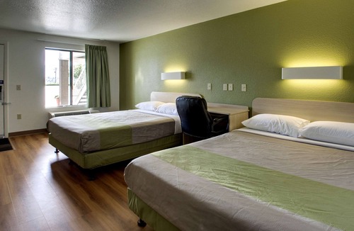 Riverdale Hotel | Motel 6 Ogden, UT - Riverdale