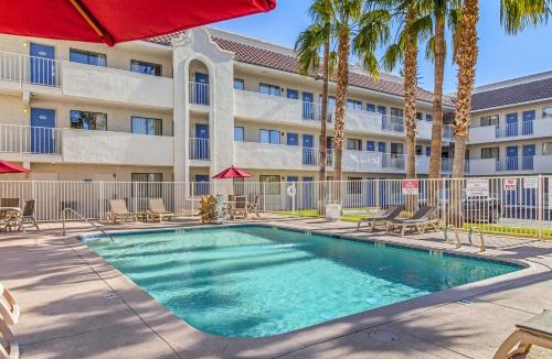 Interchange Square Hotel | Motel 6-Phoenix, AZ - West