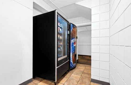 Nasons Corner Hotel | Motel 6 Portland, ME