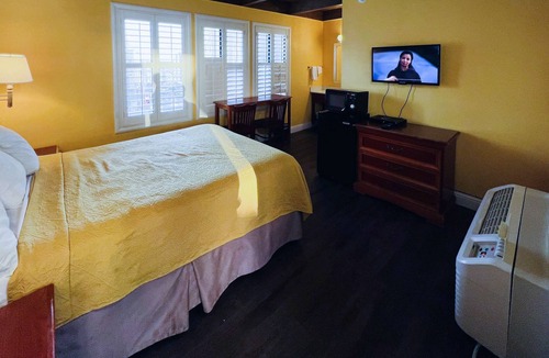 Russian Hill Hotel | Motel 6 San Francisco, CA - Fisherman's Wharf