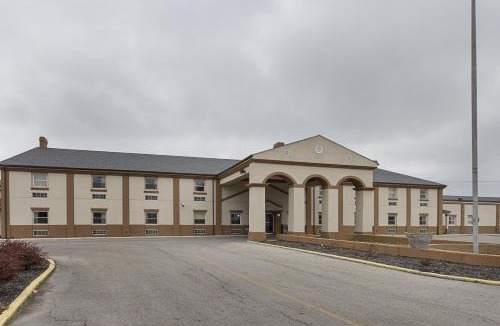 Sidney Hotel | Motel 6-Sidney, OH