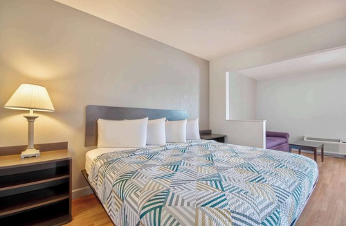 Springfield Hotel | Motel 6 Springfield, OH