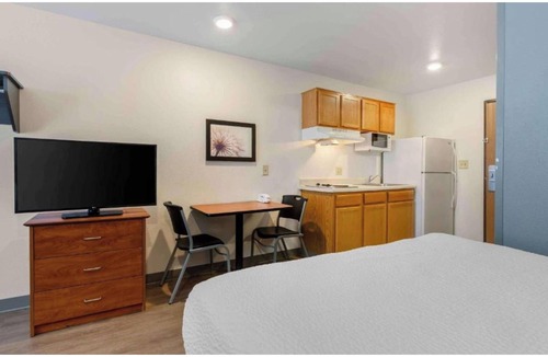 El Dorado West Hotel | Motel 6 Suites El Paso East, TX
