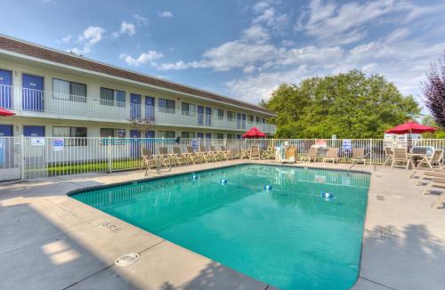 Troutdale Hotel | Motel 6-Troutdale, OR - Portland East