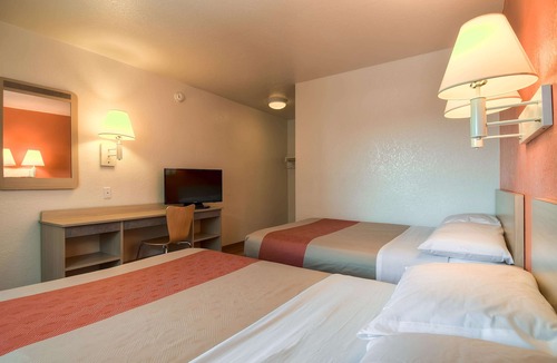Westminster Hotel | Motel 6 Westminster South - Long Beach