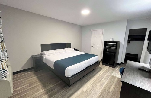 Grenloch Hotel | Motel 6 Williamstown, NJ - Black Horse Pike