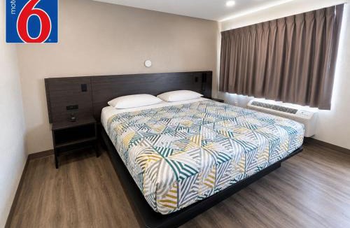 Yreka Hotel | Motel 6-Yreka, CA