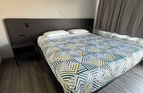 Yreka Hotel | Motel 6 Yreka, CA