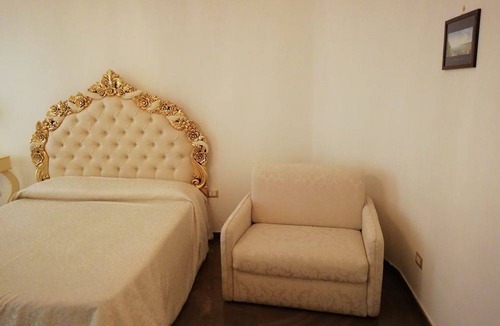 Vasto House | Motel