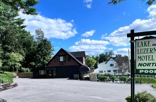 Lake Luzerne-Hadley Hotel | Motel Luzerne