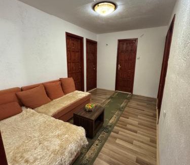 Njegovuđa Hotel | Motel MOSKVA