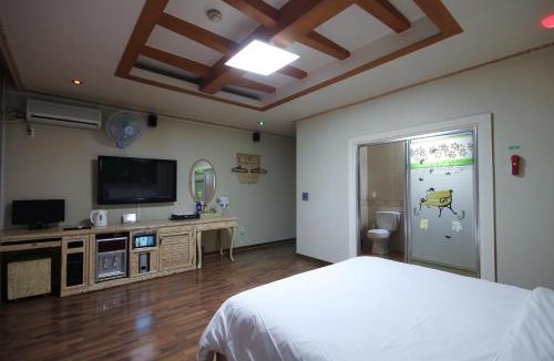 Bongmyeong-dong Hotel | Motel Nine