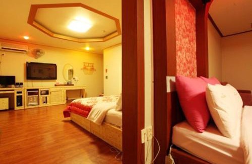 Bongmyeong-dong Hotel | Motel Nine