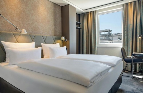 Hackenviertel Hotel | Motel One München-Sendlinger Tor