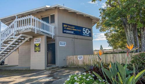 Whangarei Hotel | Motel Six