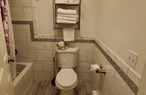 Orchard District Hotel | Motel West