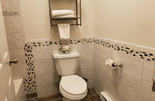 Orchard District Hotel | Motel West