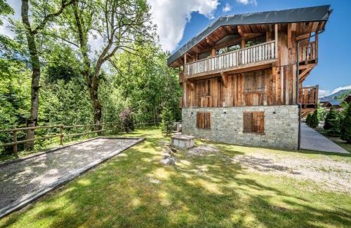 Les Gets Ski Chalet | Moulin Chalets Les Gets - by EMERALD STAY