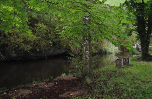 Saint-Martial-de-Valette Bed & Breakfast | moulin de rouchillou
