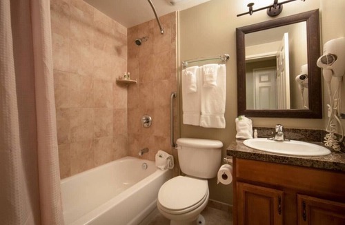Brownsville Resort | Mount Ascutney Beautiful 1 Bedroom Resort In Brownsville Vermont an IHG Vacation