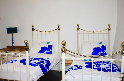 Newcastle Emlyn House | Mount Barn