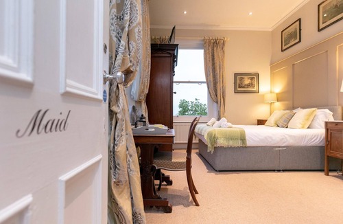 Hernhill House | Mount Ephraim Gardens Maid Room