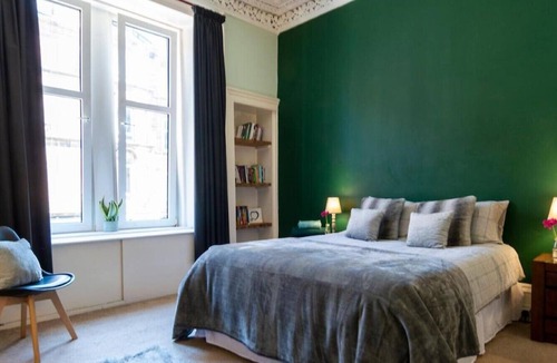 Glasgow Apartment | Mount Florida Pad