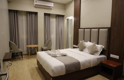 Manapakkam Hotel | Mount Grande