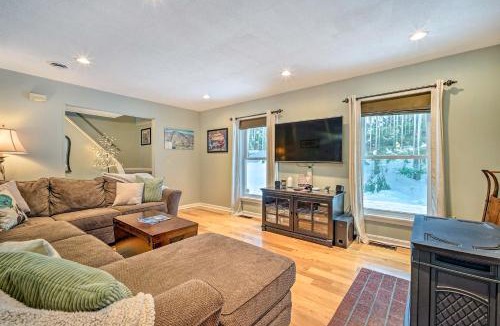 Mount Holly House | Mount Holly Vacation Rental w/Hot Tub!