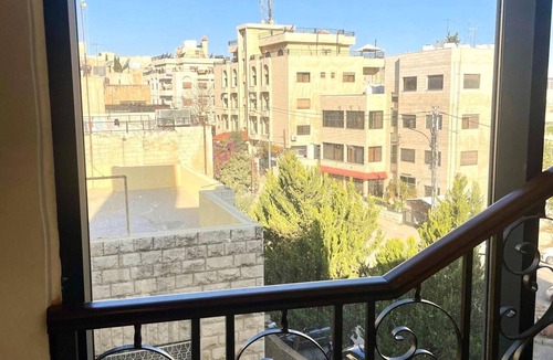 Jabal Al-Hussein Apartment | mount houssein