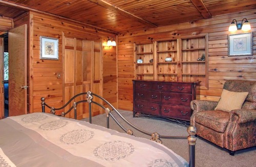Shingletown House | Mount Lassen Big Cabin on 1.6 Acres of Forest, Lots of bedrooms, No Neighbors