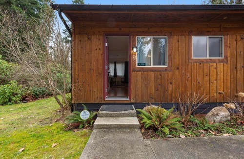 Quilcene House | Mount Walker Lodge at Mount Walker Inn