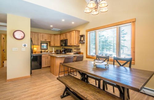 Bartlett House | Mount Washington Valley Home/Storyland/Hiking/Saco/EV Charger