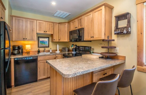 Bartlett House | Mount Washington Valley Home/Storyland/Hiking/Saco/EV Charger