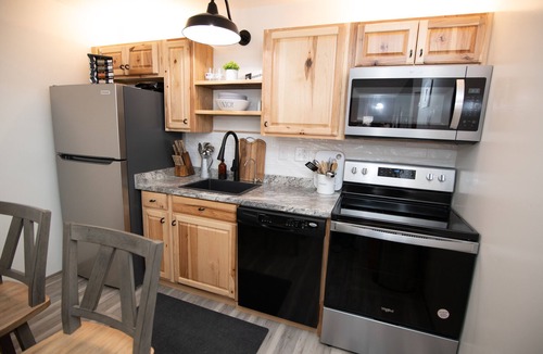 Seven Springs Condo | Mountain Adventures with heated pool near Pittsburgh, State Parks, Falling Water