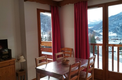 Arvieux Apartment | Mountain apartment ⭐️⭐️⭐️ heated pool, ski slopes 100m away.