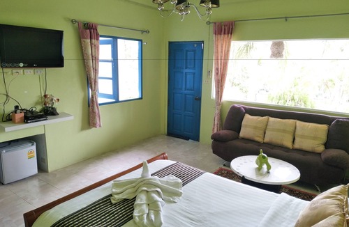 Ban Phe Hotel | Mountain Beach Resort