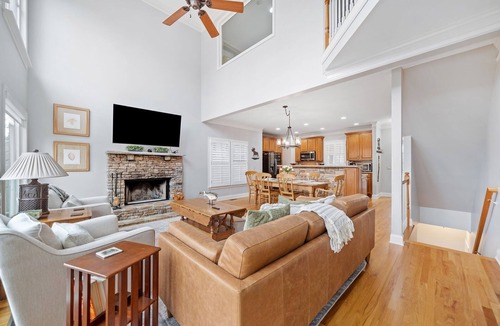 Big Canoe House | Mountain Breeze Retreat in Big Canoe